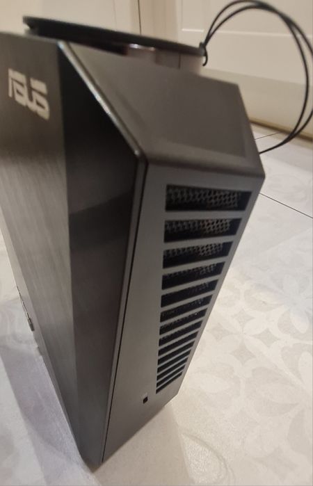 Projektor Asus F1
