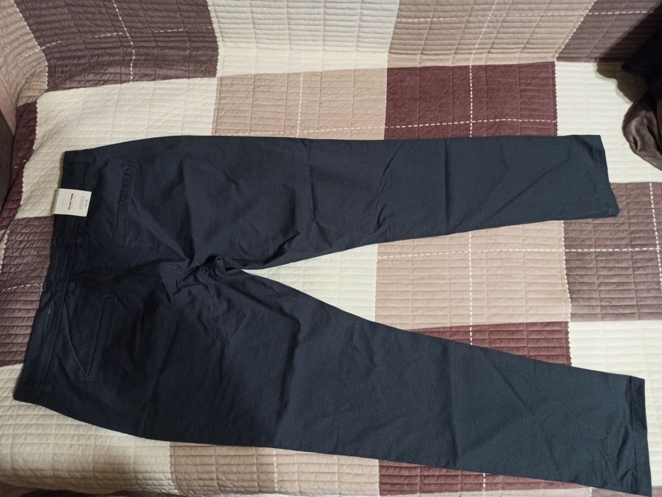 Штани basic slim fit (нові)