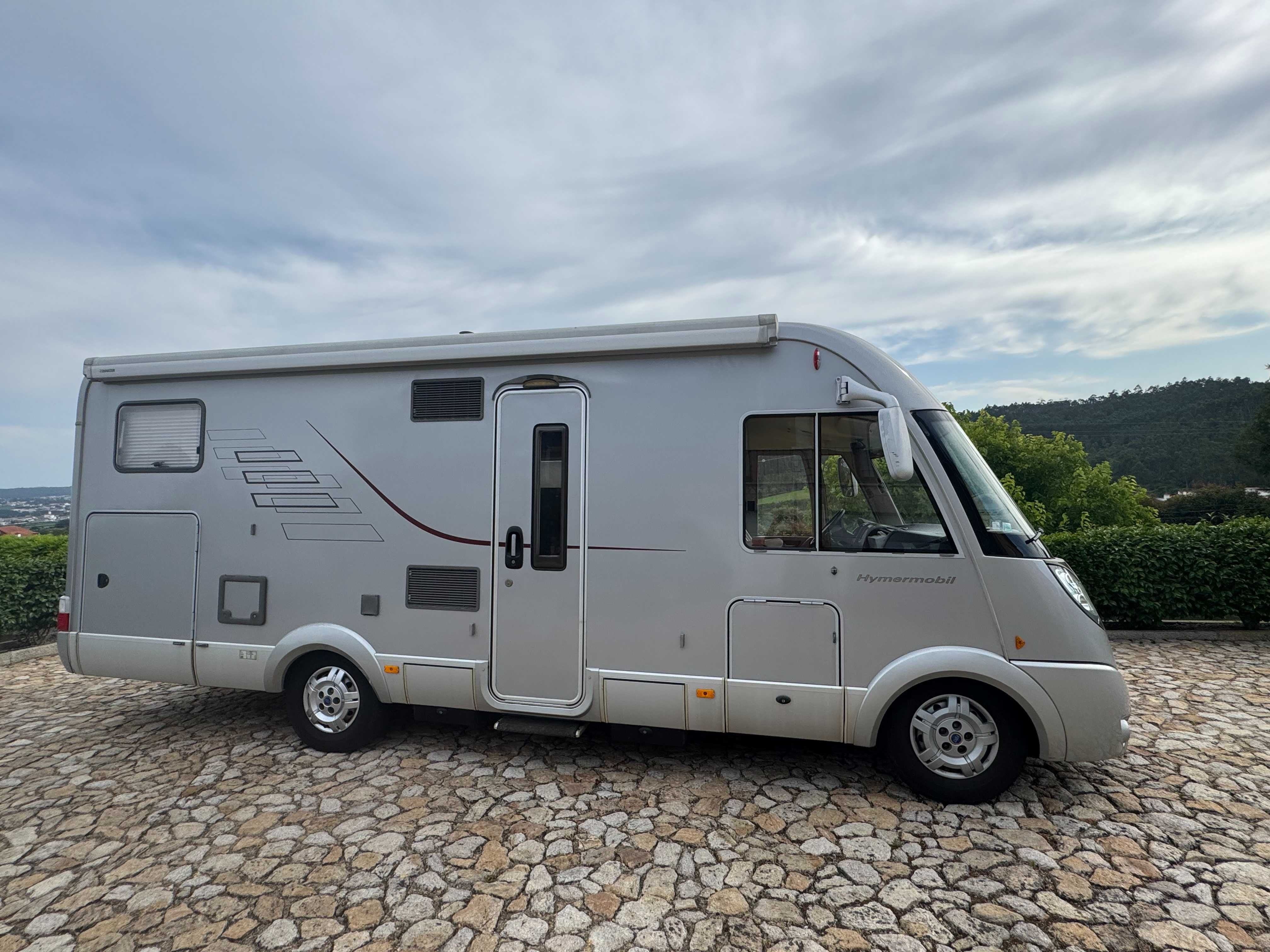 Autocaravana Integral HYMER B 694 SL