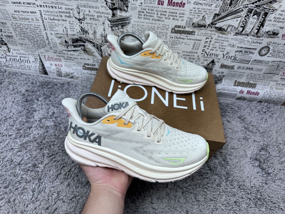 Оригінал ! Кросівки Hoka One One Clifton 9 Розмір 40