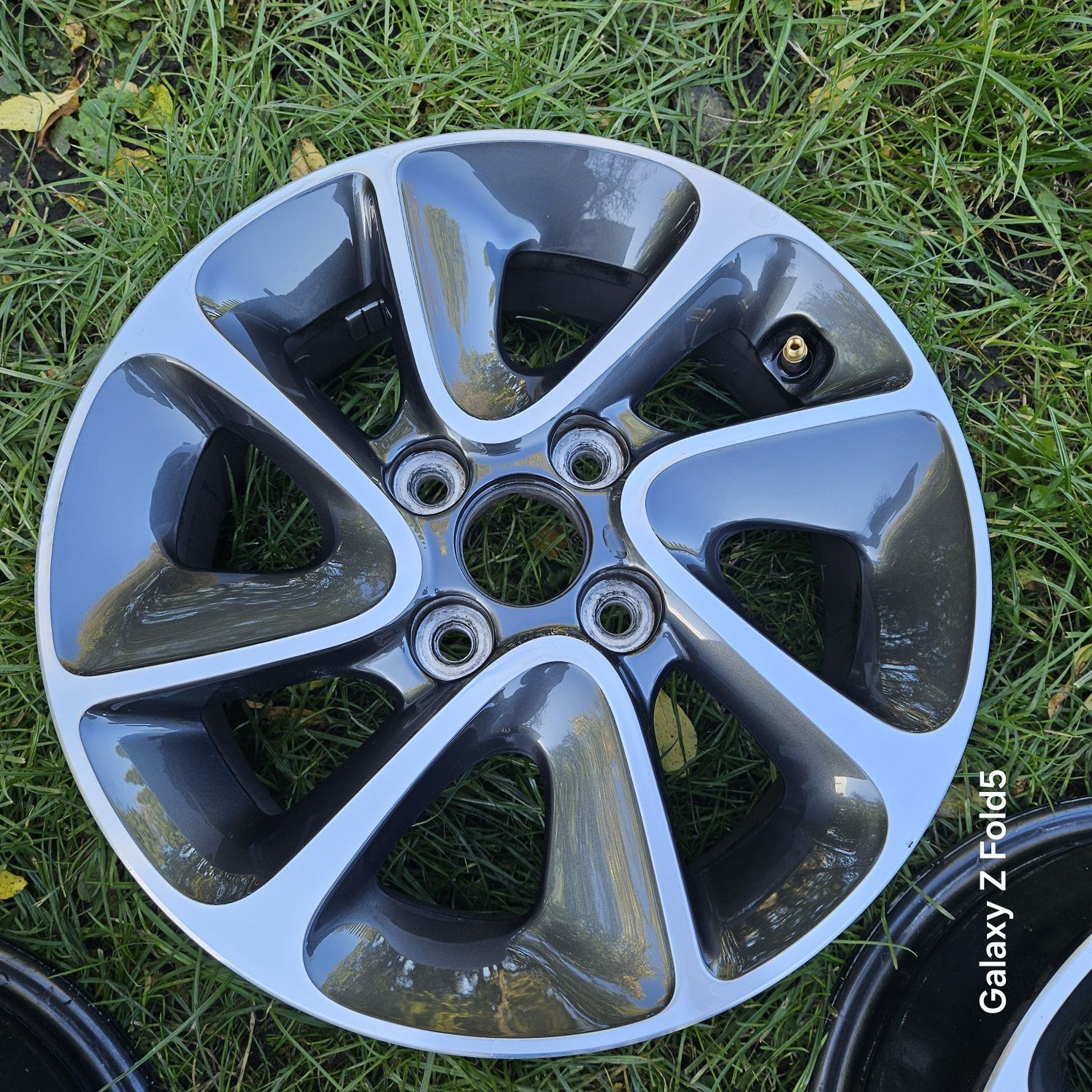 Alufelgi 14 Hyundai I10 I20 Getz Kia Picanto 4x100 TPMS ET47