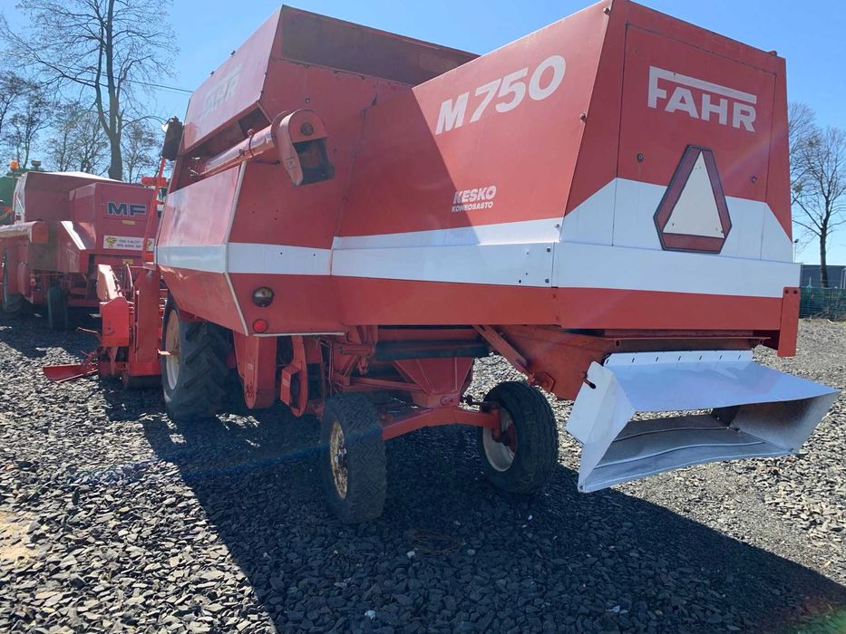 Комбайн Deutz-Fahr M 750