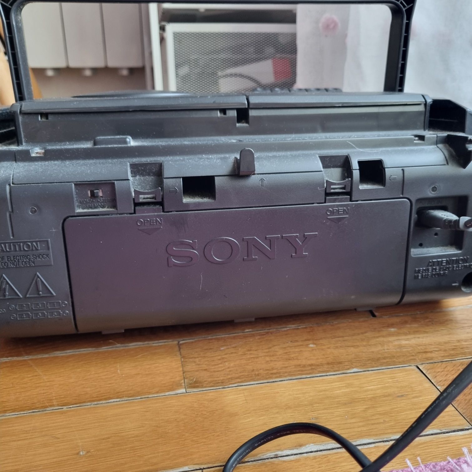 Leitor de CDs e Rádio da Sony