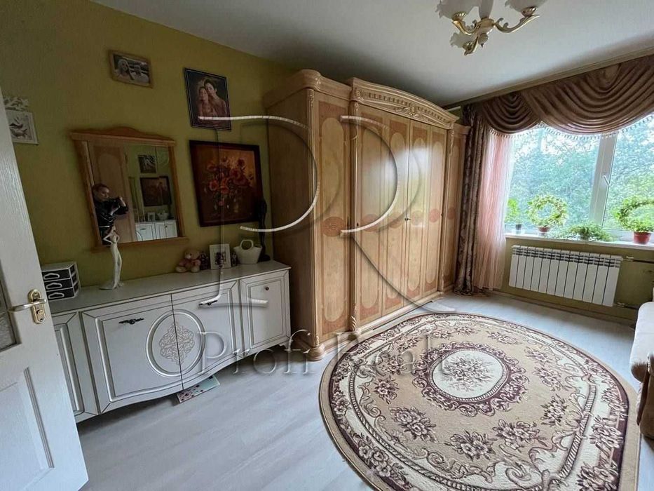 Продаж 3 кімн. квартири за адресою вул.Машинобудівників,13 Вишневе