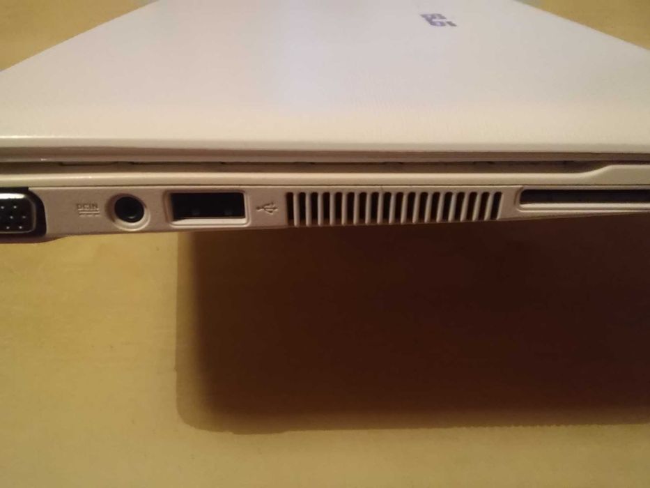 Laptop Asus, 11 cali, stan BDB