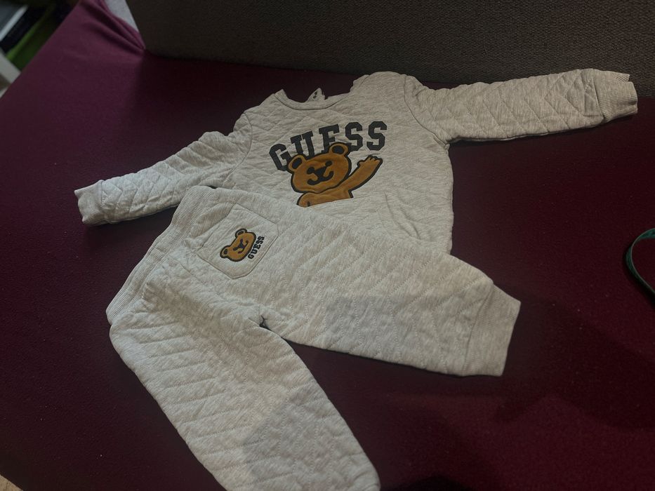 Gruby dres Guess rozmiar 80 / 86