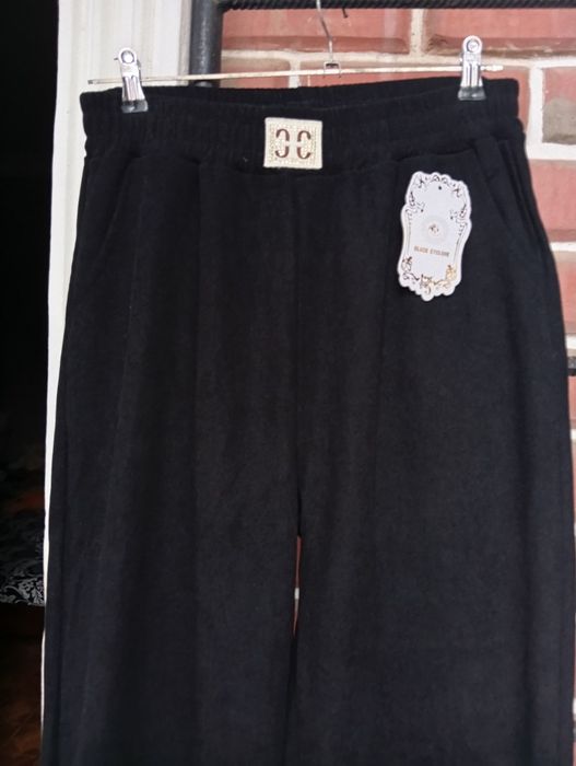 Брюки типа палаццо на резинке вельвет новые