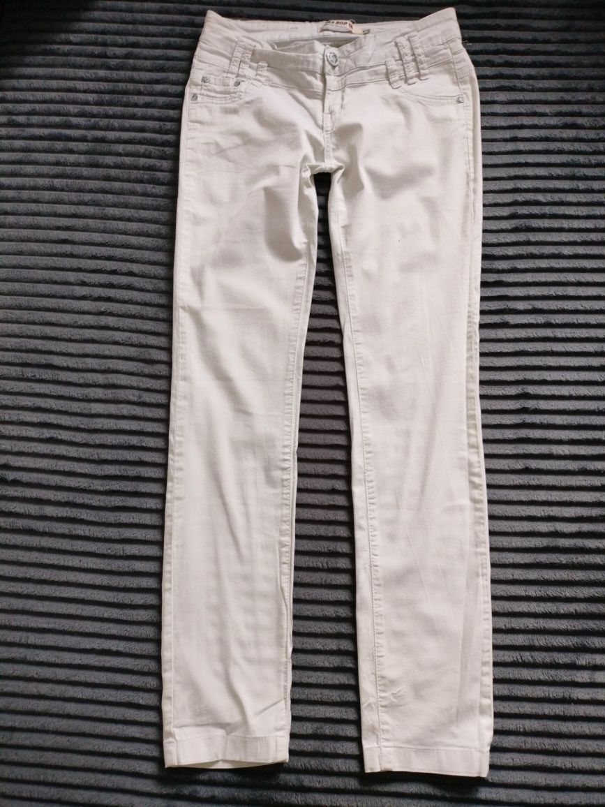 Spodnie cienki jeans damskie 38