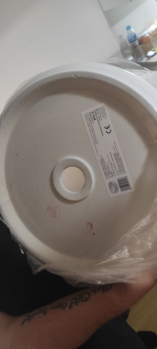 Umywalka ceramiczna Bolia