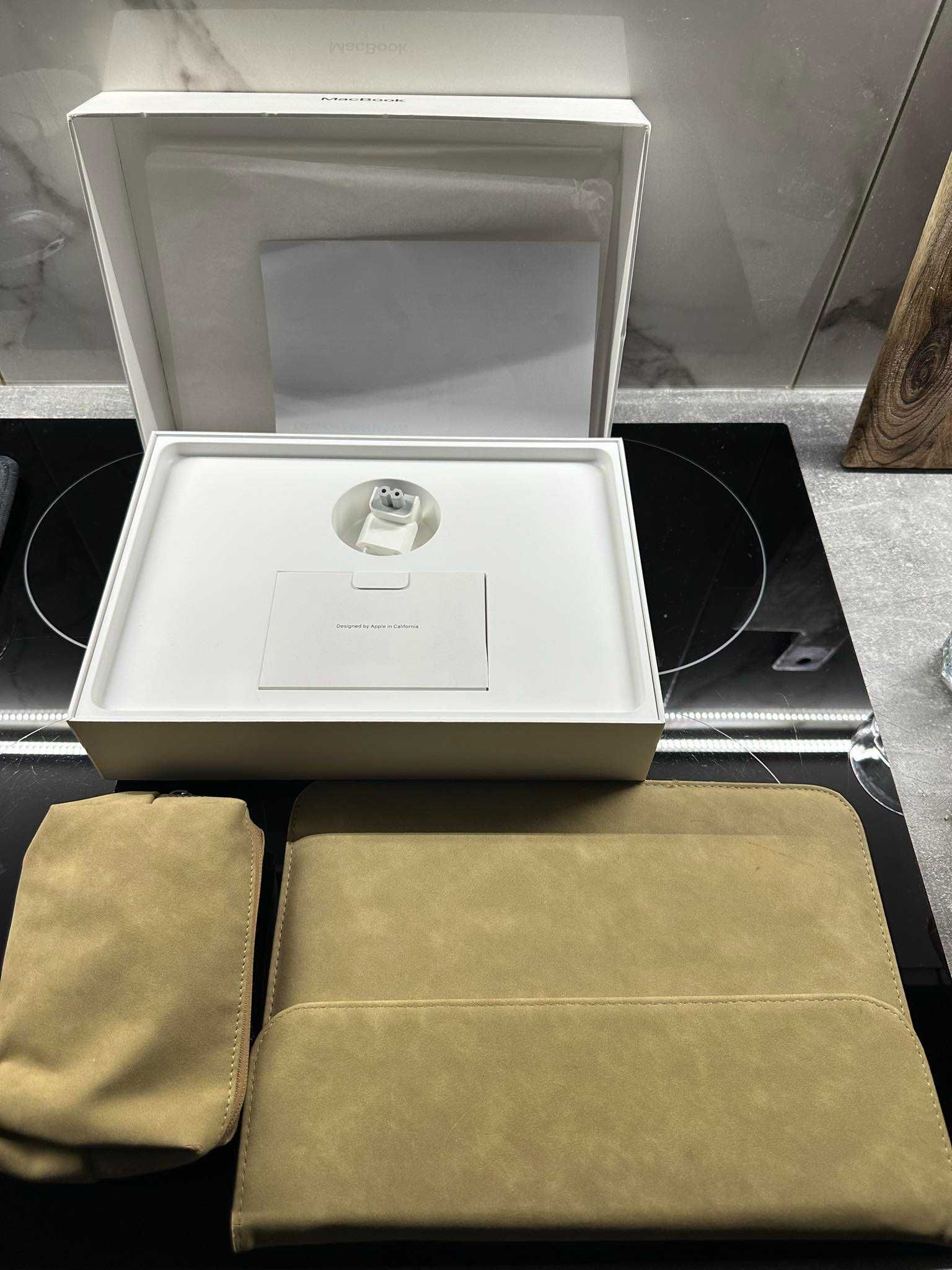 Macbook 12 retina M3 8GB 256GB A1534 Apple tylko 127cykli stan idealny