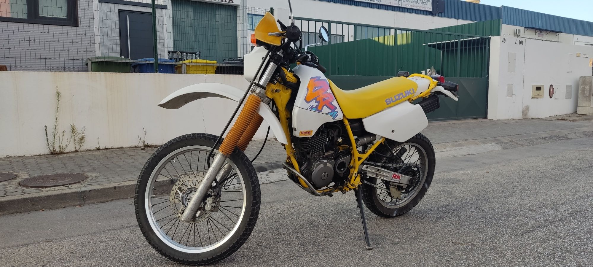 Suzuki DR 350 toda original