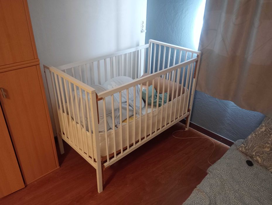 cama bebe em muito bom estado com colchao