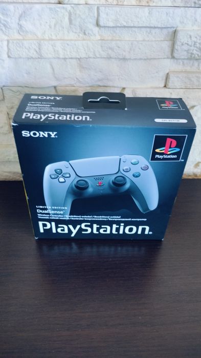 Pad do ps5 na 30lecie PlayStation