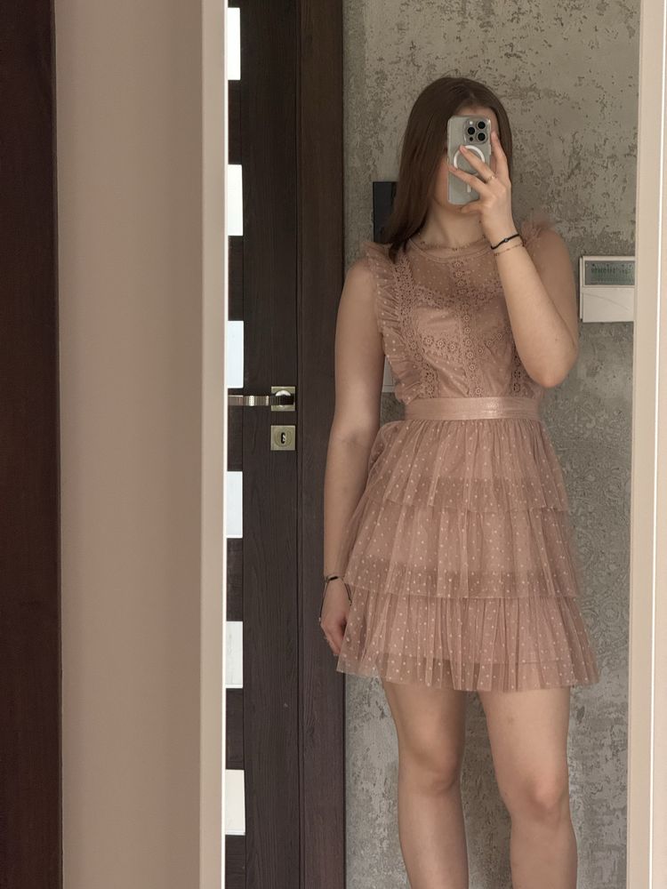 Sukienka wizytowa koktajlowa tiul falbanki mini beżowa pudrowy róż