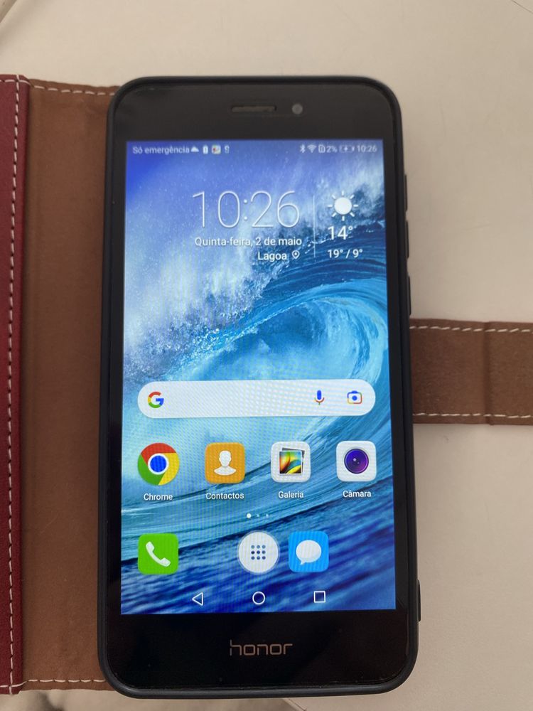 Huawei Honor 6A (16GB) + carregador + capa + película de ecrã