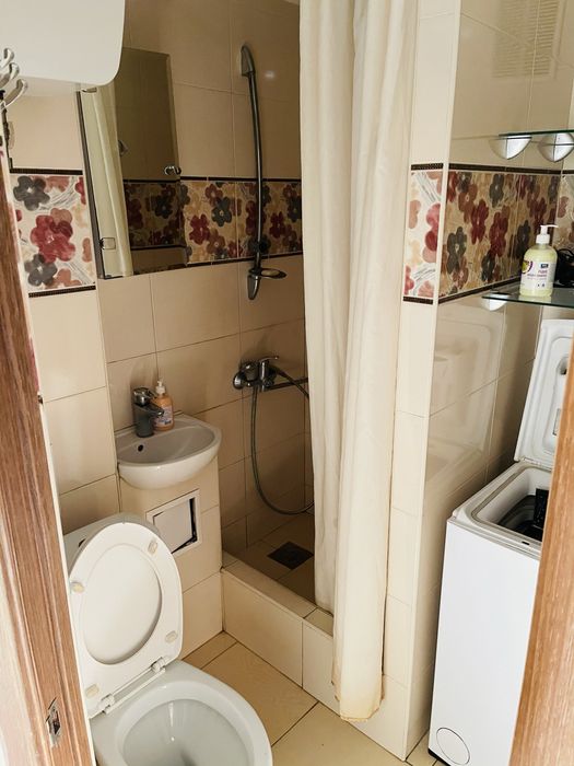 Здам подобово ,однокімнатну квартиру м.Лівобережна ,Дарниця