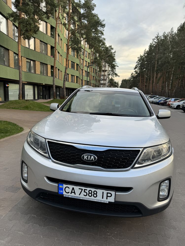 Продам Kia Sorento XM 2013 року