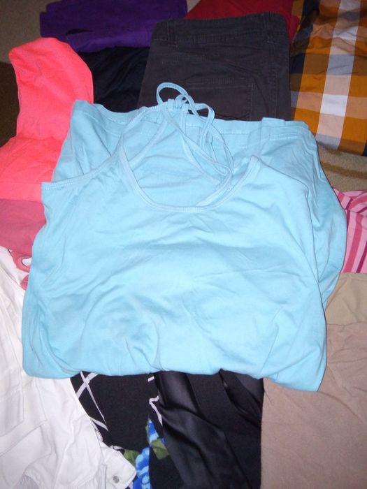 Paka ubrań damskich spodnie bluzki...10 szt