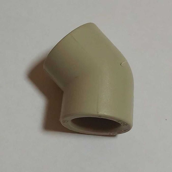 Водопроводное колено (переходник) 45 градусов под 3/4