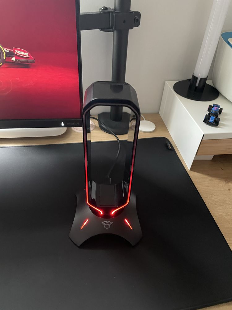 Uchwyt na słuchawki trust Gxt RGB