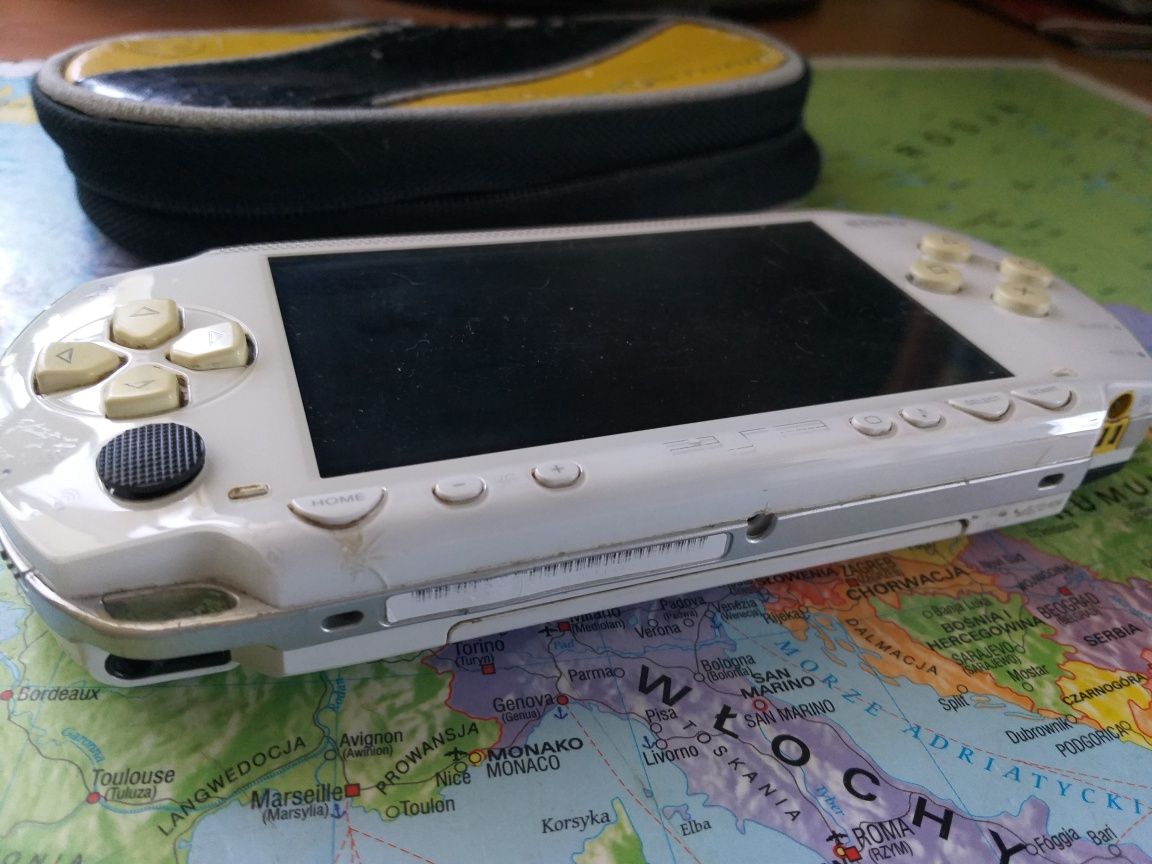 Konsola Sony psp 1004 White