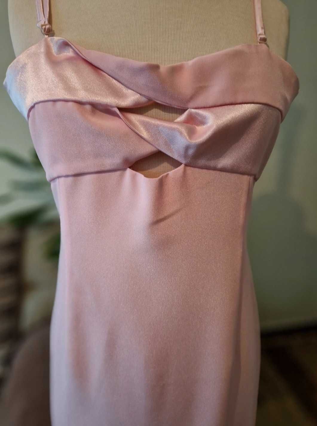Różowa sukienka roz.40