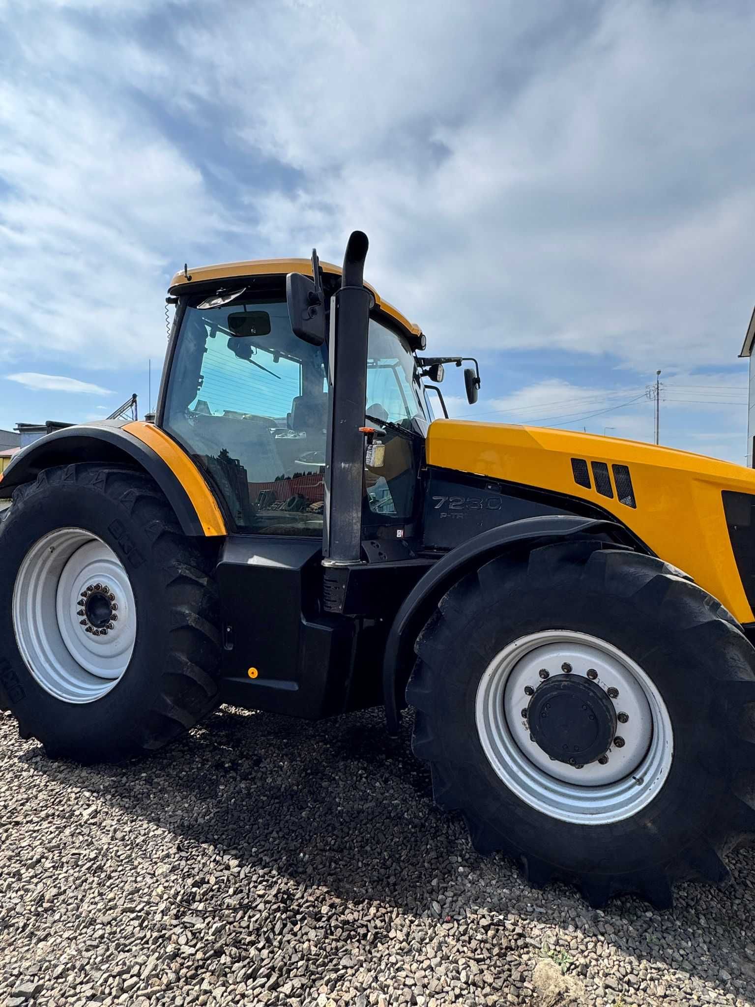 JCB fastrac 7230