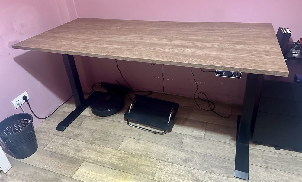 Biurko z elektryczną regulacją wysokości 180x80