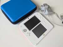 Konsola Nintendo 2DS + ładowarka + etui
