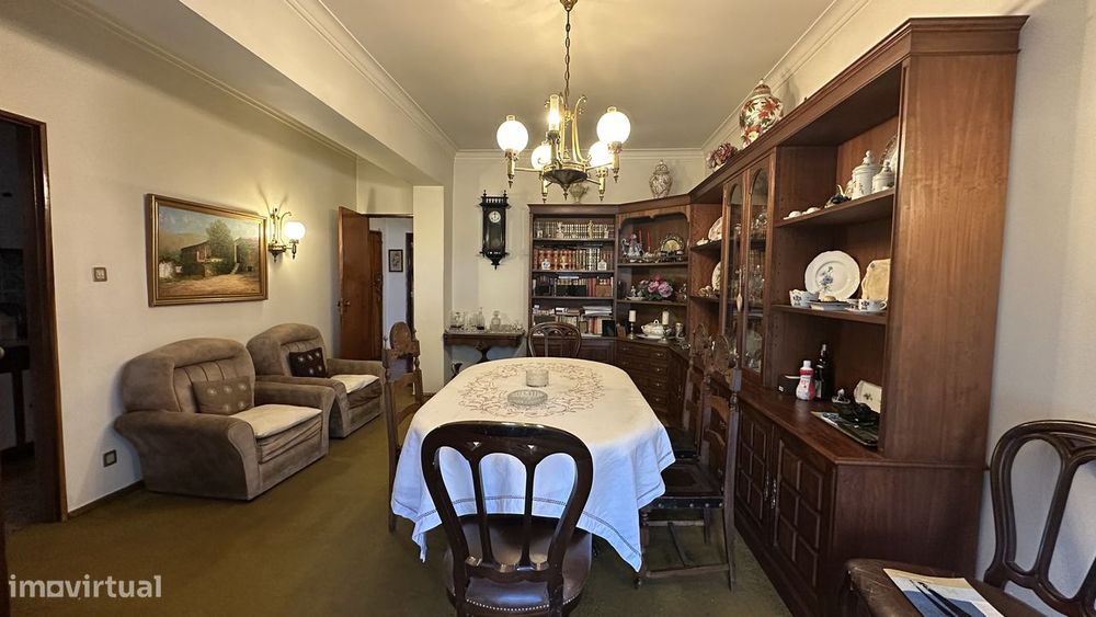 Apartamento T3 - Alfragide Sul com Garagem
