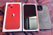iPhone 13 Red 128 GB 87 % baterii