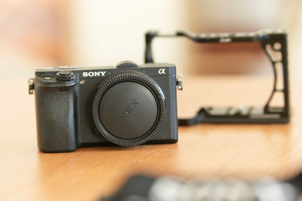 Sony a6300 como nova + extras