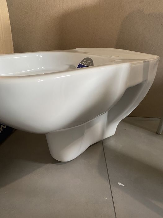 Miska wc + deska | cersanit biała  NOWA !
