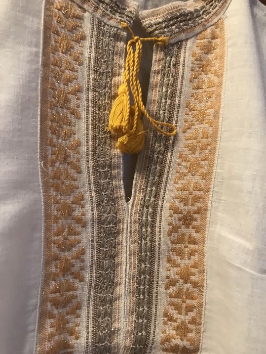 Ткана жіноча сорочка