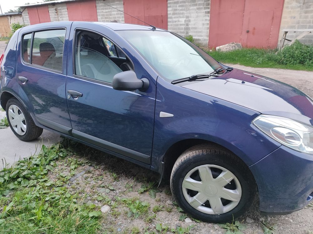 Продам машину dacha sandero