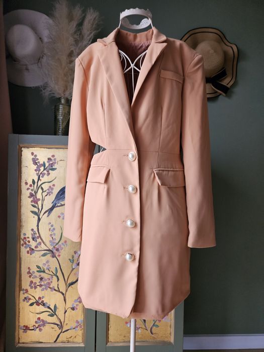 Sukienka damska Marynarka Mini beżowa Wycięcia Cut Out Perełki M 38 Bu