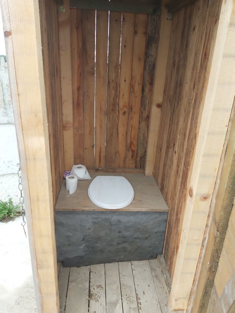 Wc toaleta na budowe  z pojemnikiem