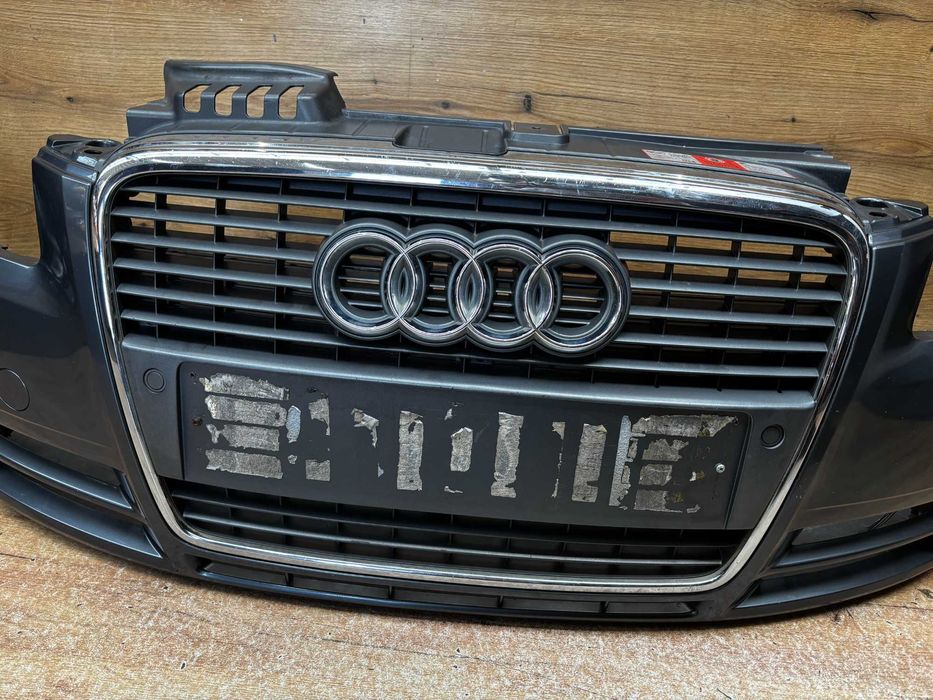 Zderzak przedni Audi A4 B7 4x pdc kolor lx7z