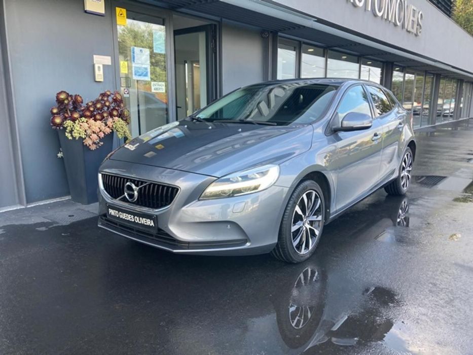 Volvo V40 T2 Momentum