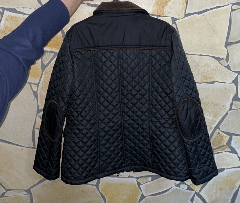 Kispo azul escuro e castanho