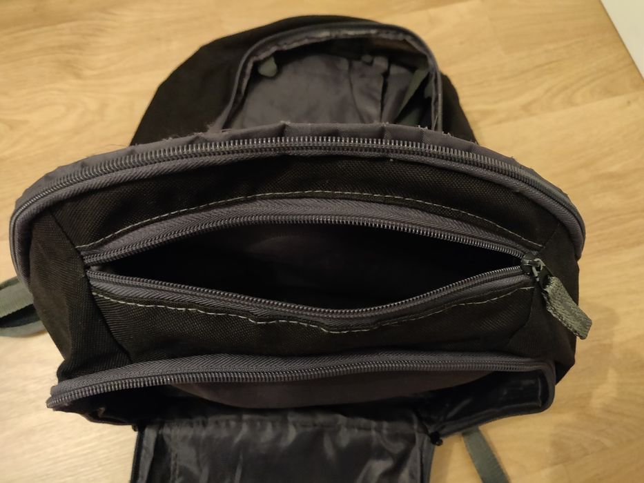 Mochila portatil - Marca HP - 15" - Bom Estado