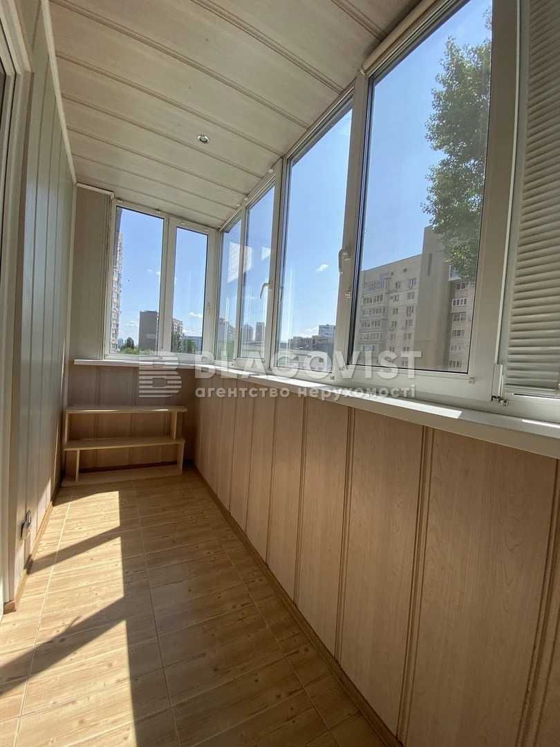 Продаж квартири (85,8м) вул. Голего Миколи, 5  М.Шулявка Солом`янський