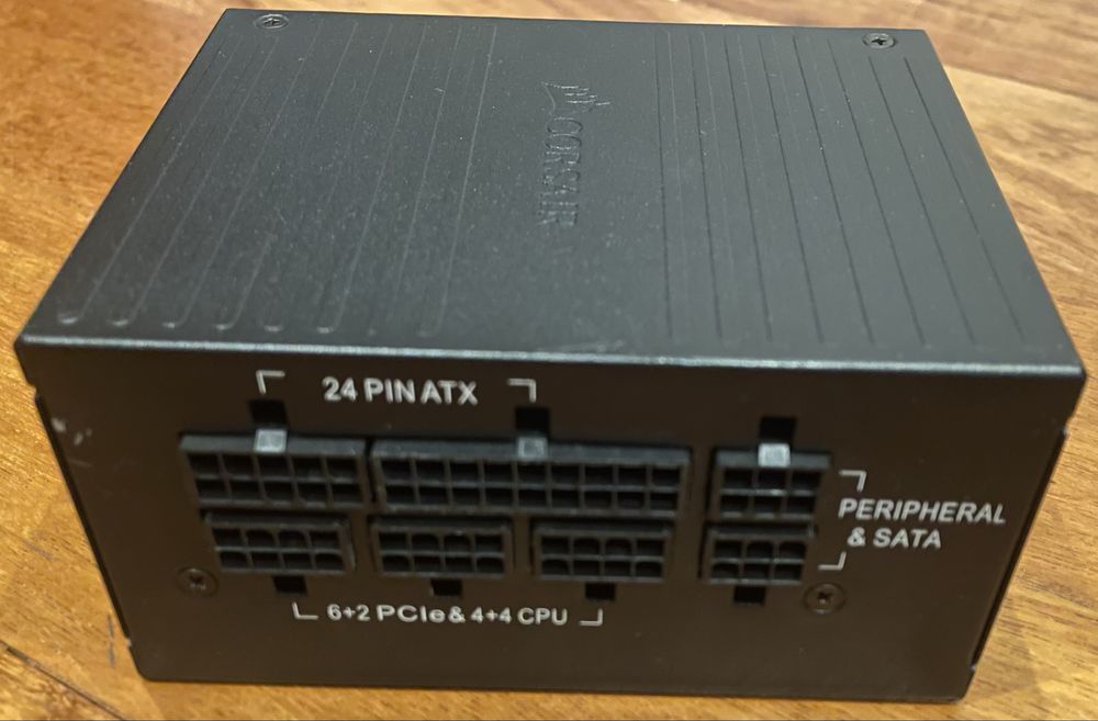 SF600 Gold Modular - Fonte SFX Alimentação - Corsair PSU
