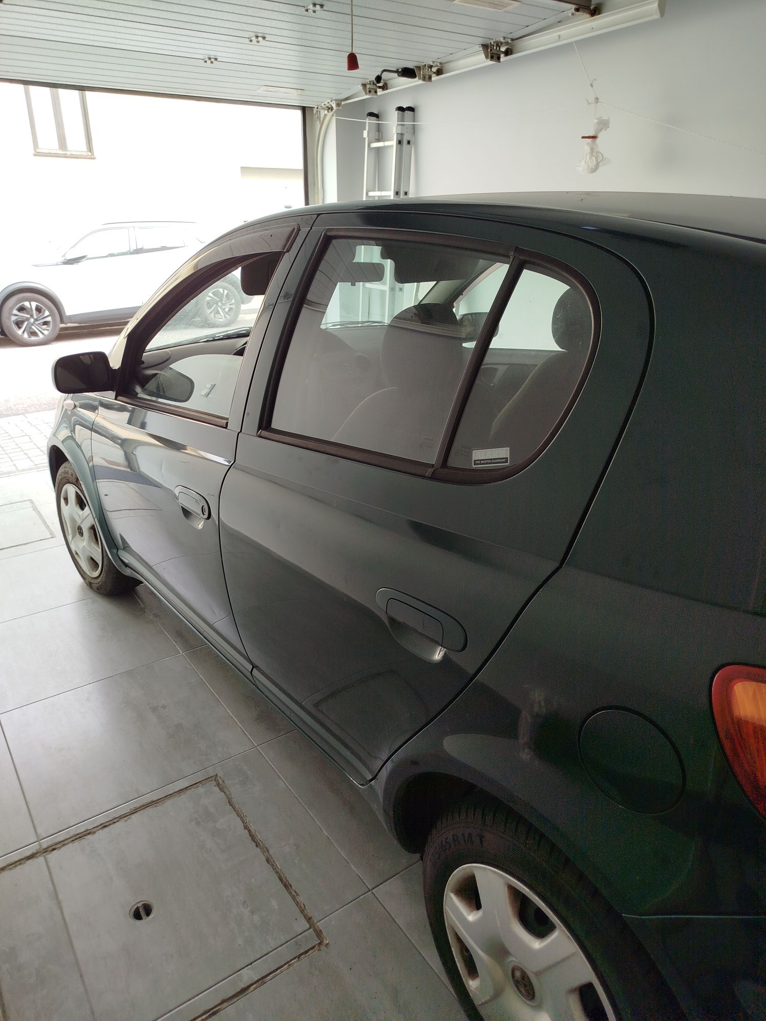 Toyota Yaris verde