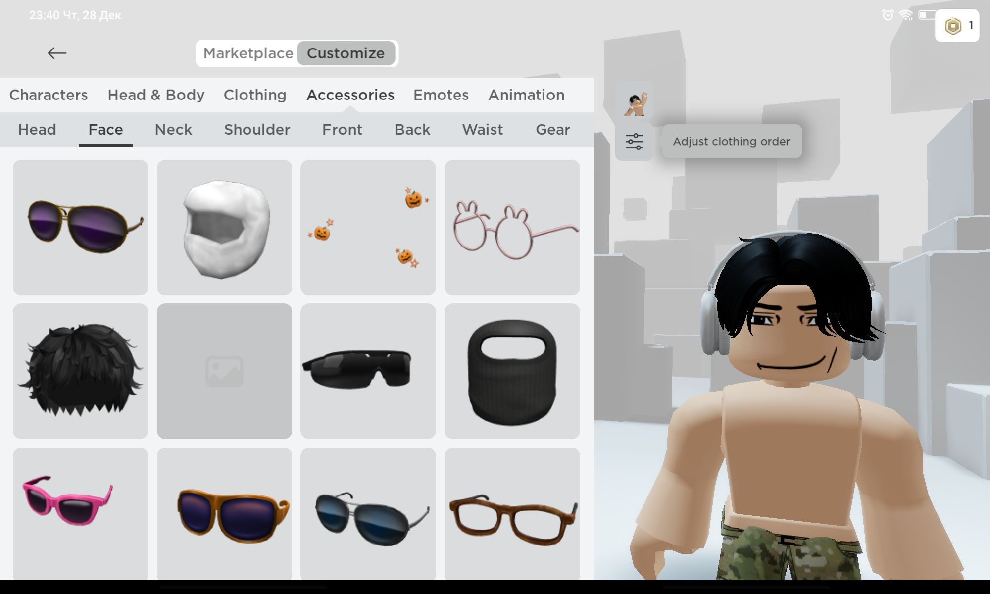 Акаунт в Roblox (донатил 1500 робуксов)