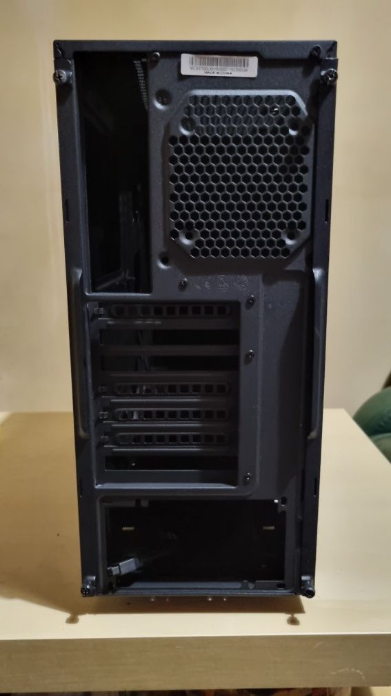 caixa de computador cooler master .