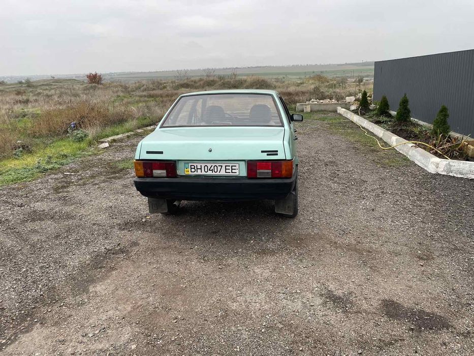 Продам авто,инжекторная,2003 г.