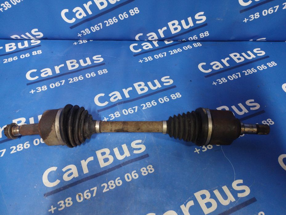 Піввісь передня ліва  Vito 447 Приводной вал шрус левый Вито447