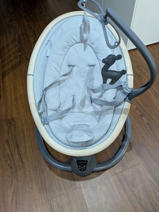 Cadeira Maxi cosi cassia elétrica com música e balanço