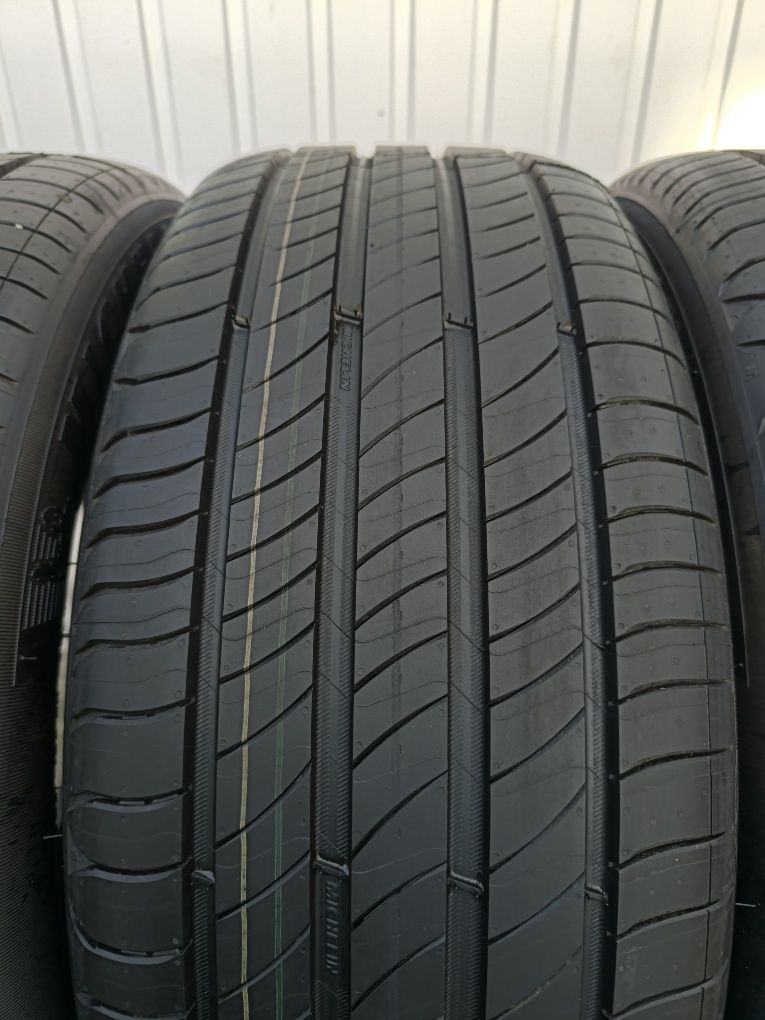 Nowe 2024 r za 55% ceny 235/50R19 103V XL Michelin Primacy 4